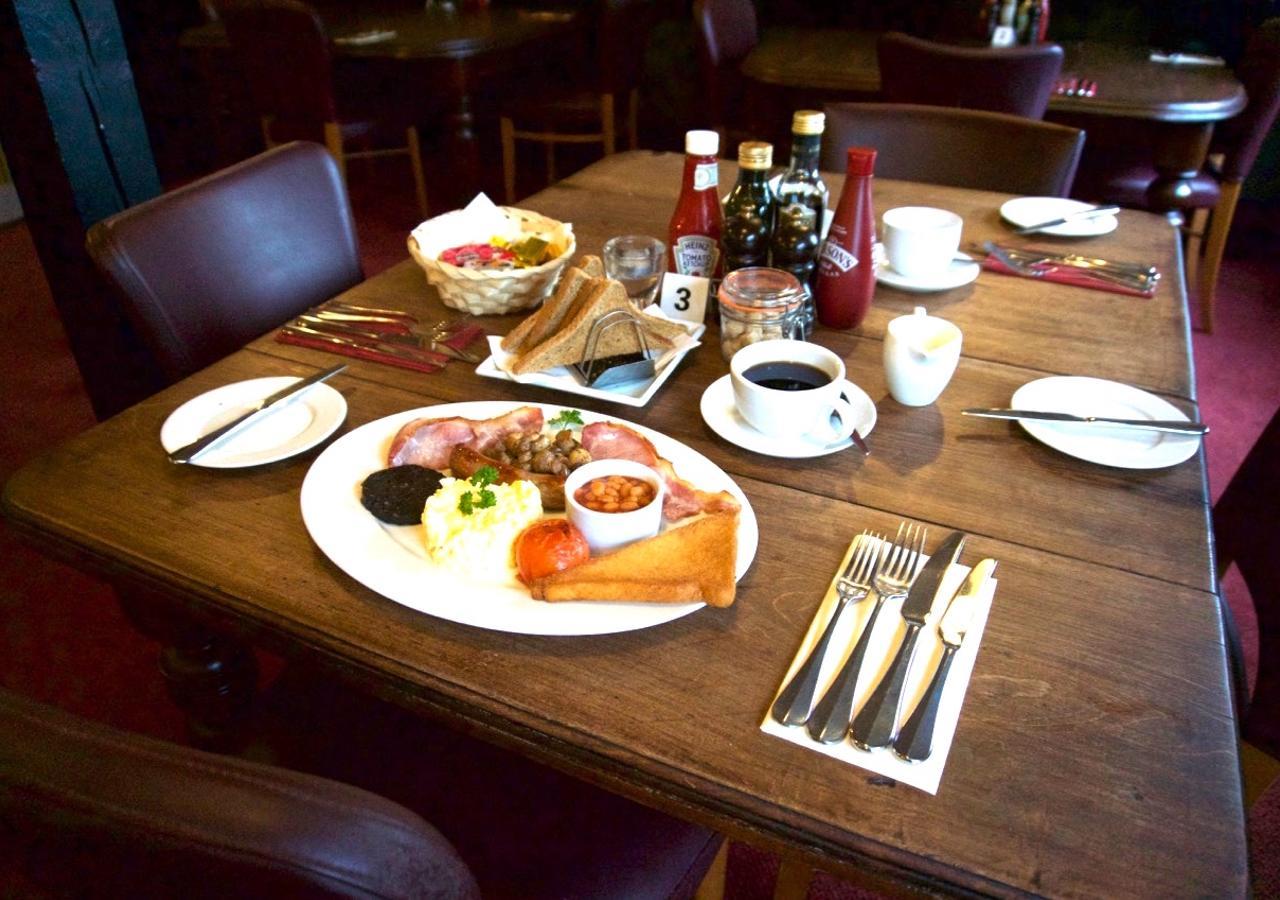 Wayford Bridge Inn Hotel สตาแลม ภายนอก รูปภาพ