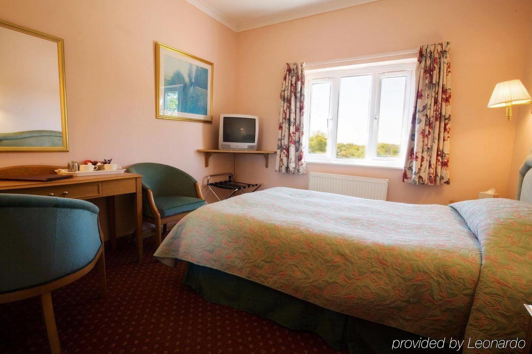 Wayford Bridge Inn Hotel สตาแลม ภายนอก รูปภาพ