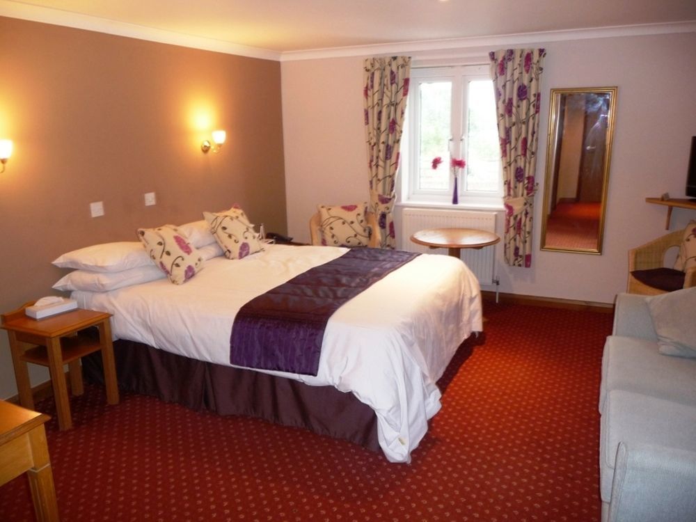 Wayford Bridge Inn Hotel สตาแลม ภายนอก รูปภาพ